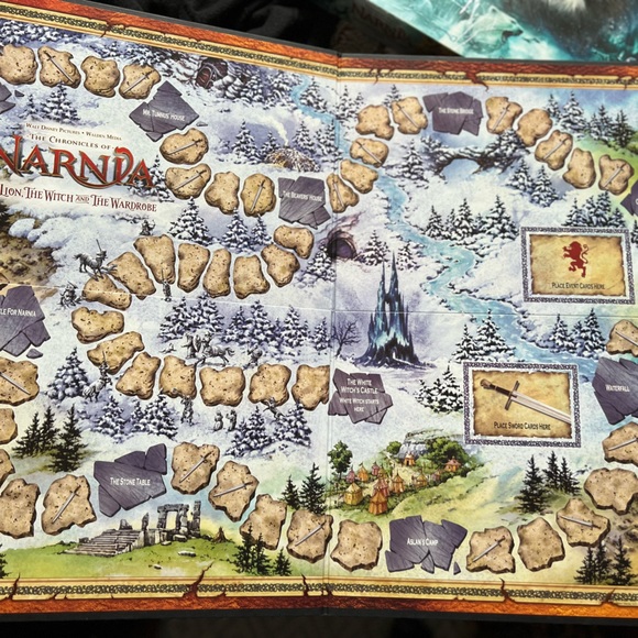 The Chronicles of Narnia Board Game - Picture 4 of 5